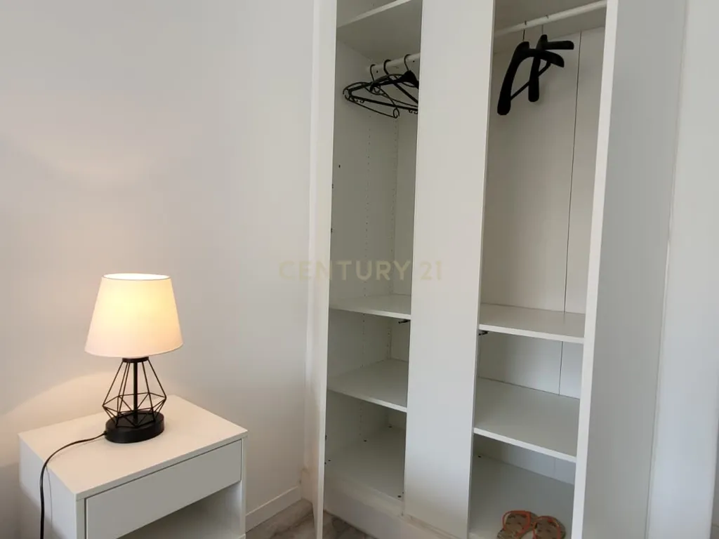 Apartamento T3 em Setúbal - Localização Central e Aconchegante - Image 9