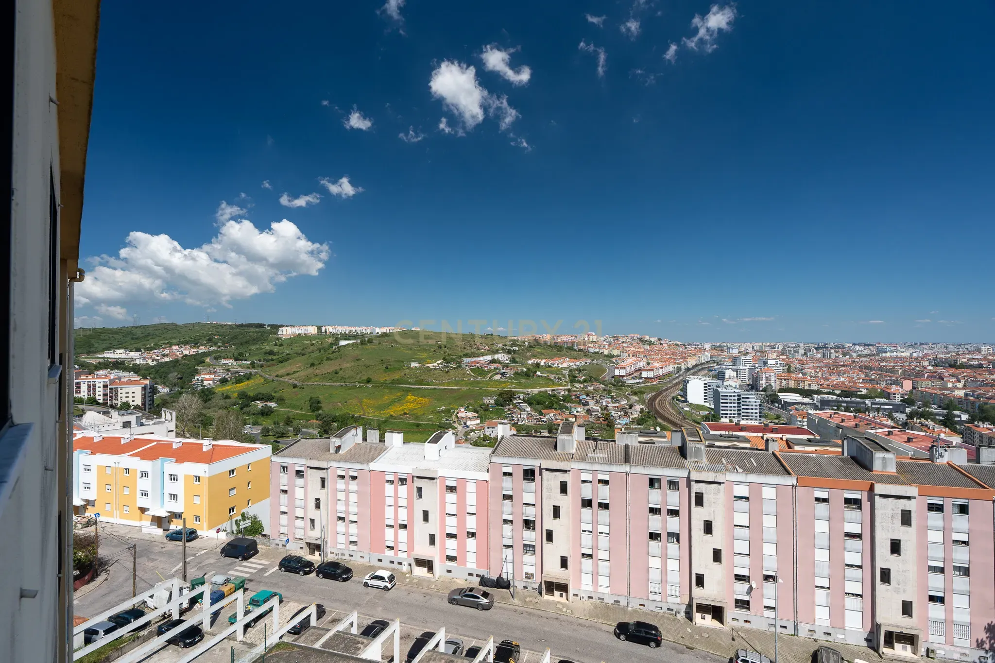 **Fantástico apartamento T4 com arrecadação*** - Image 10