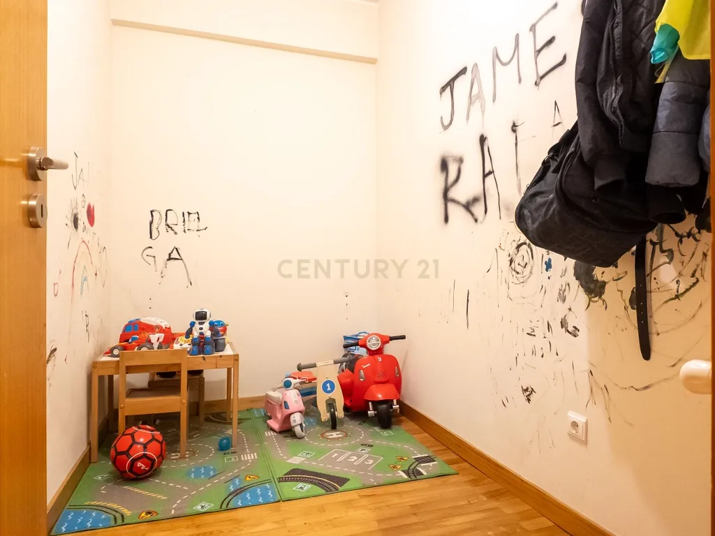Apartamento T2+1 com terraço, Matosinhos - Image 19