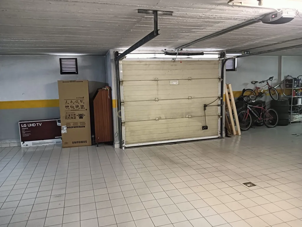 T3 com Suite/Garagem e Arrecadação - Vialonga - Image 68