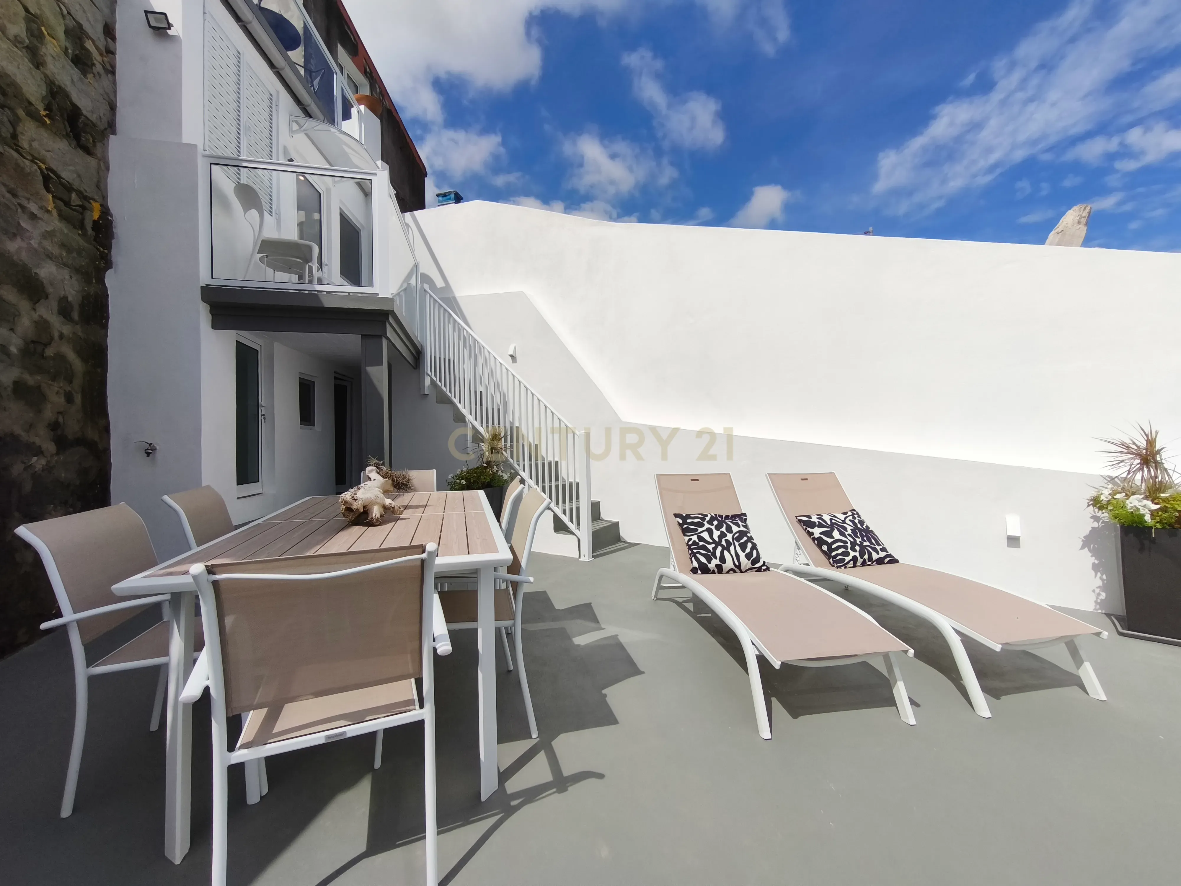 Moradia na primeira linha do mar em Ribeira Grande - Image 49