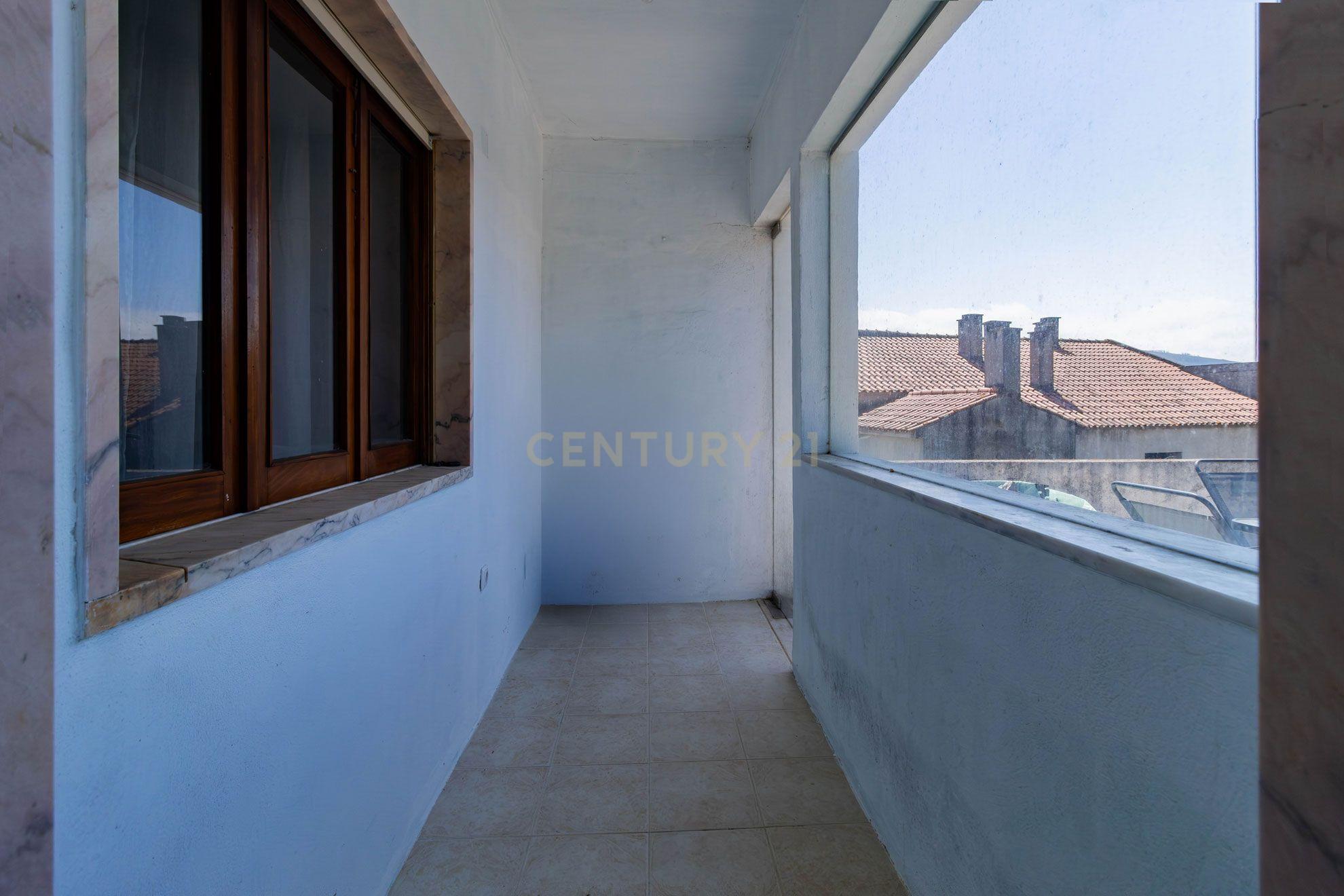 Fotografia 10 de Apartamento T3 com Terraço e Vista Serra em Mira de Aire