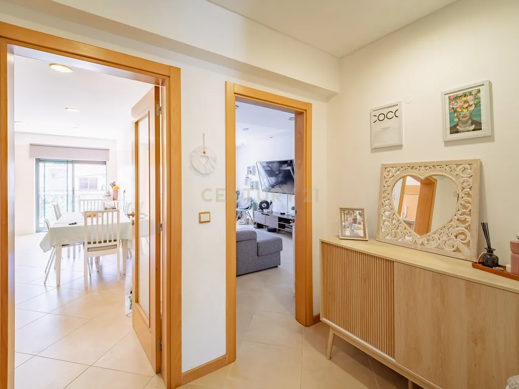 Moderno Apartamento T2 em Amora, Seixal - Image 28
