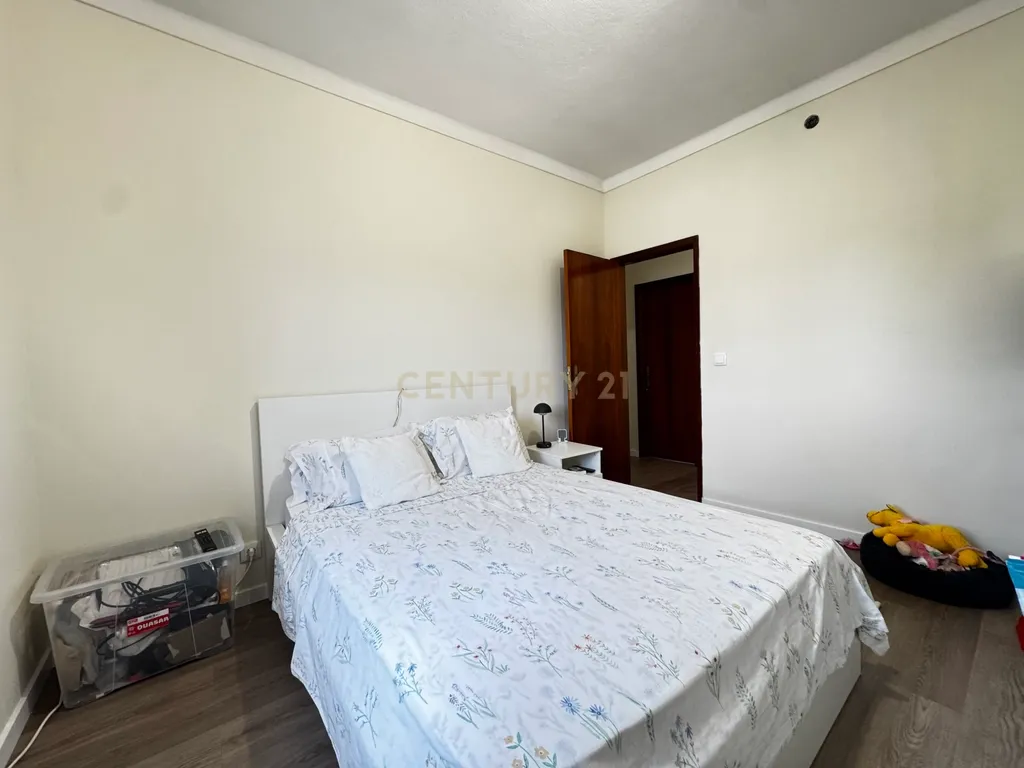 Moradia T3 Renovada em Fragoso - Image 11