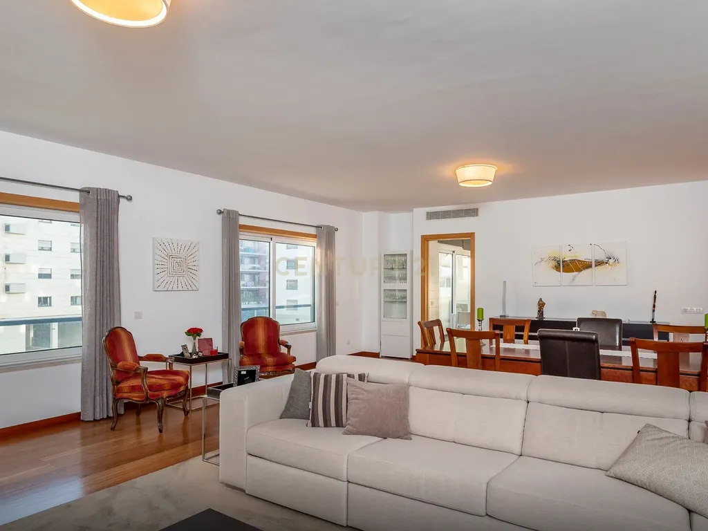 Apartamento T4 no Parque das Nações para arrendamento - Centralidade e Qualidade de Vida - Image 6