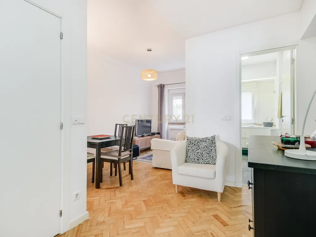Apartamento T2 em Arroios - Image 6