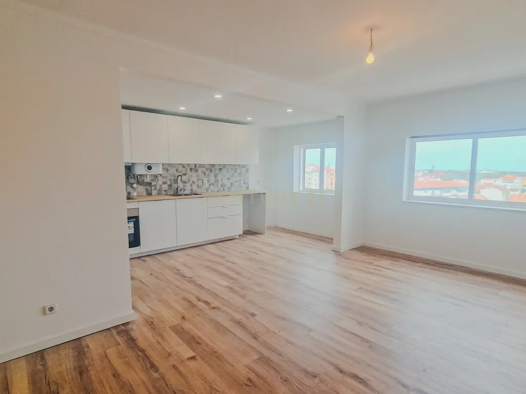 Apartamento T2 em Peniche - Image 2