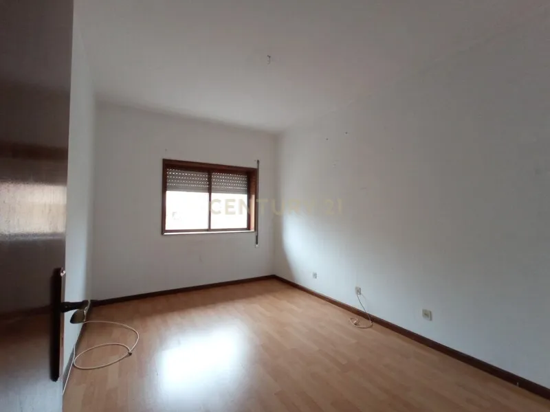 Apartamento T3 em Braga com Elevador e Garagem - Ferreiros | ZTRE-00764 - Image 5