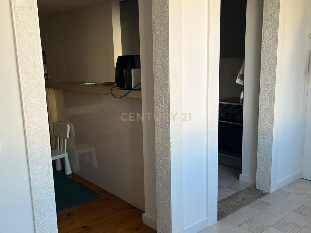 Apartamento T2 em Campo de Ourique - Image 26