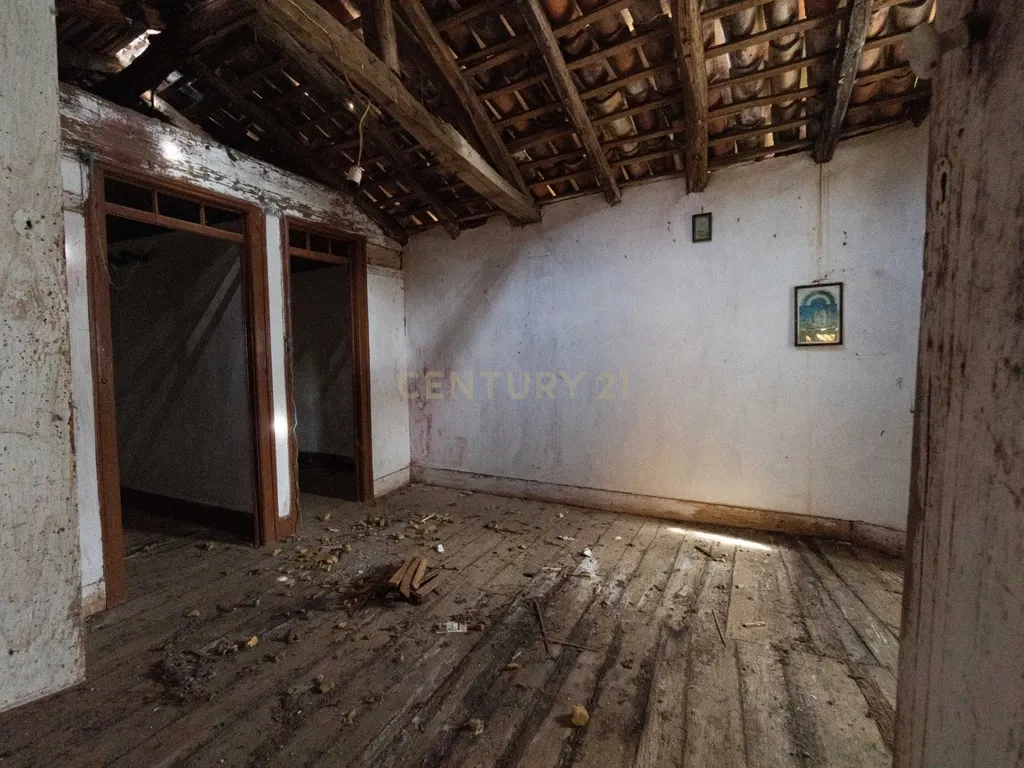 Moradia p/reconstrução com terreno no Forcado – Vila Nova de Poiares - Image 17