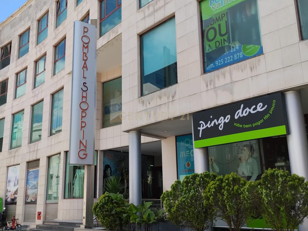 Loja em Pombal: Oportunidade Única a 50.000€ - Image 3