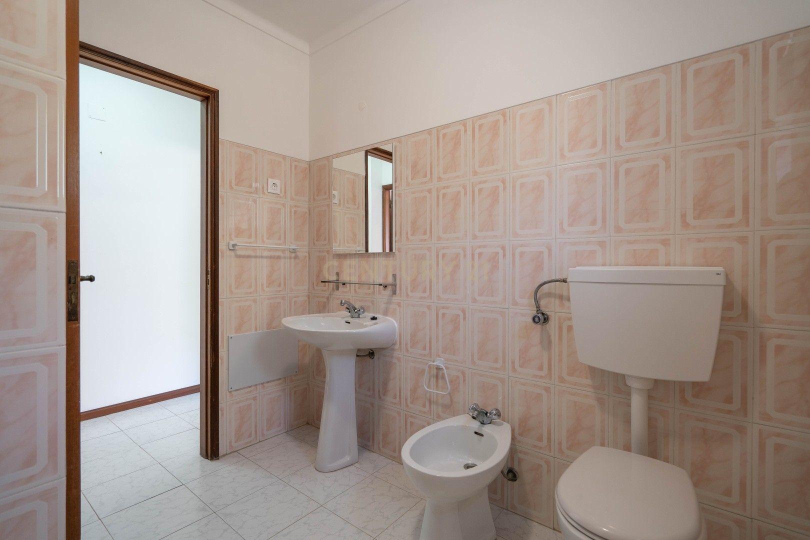 Fotografia 9 de Apartamento T0, em Santa Clara, Coimbra - Oportunidade Única!