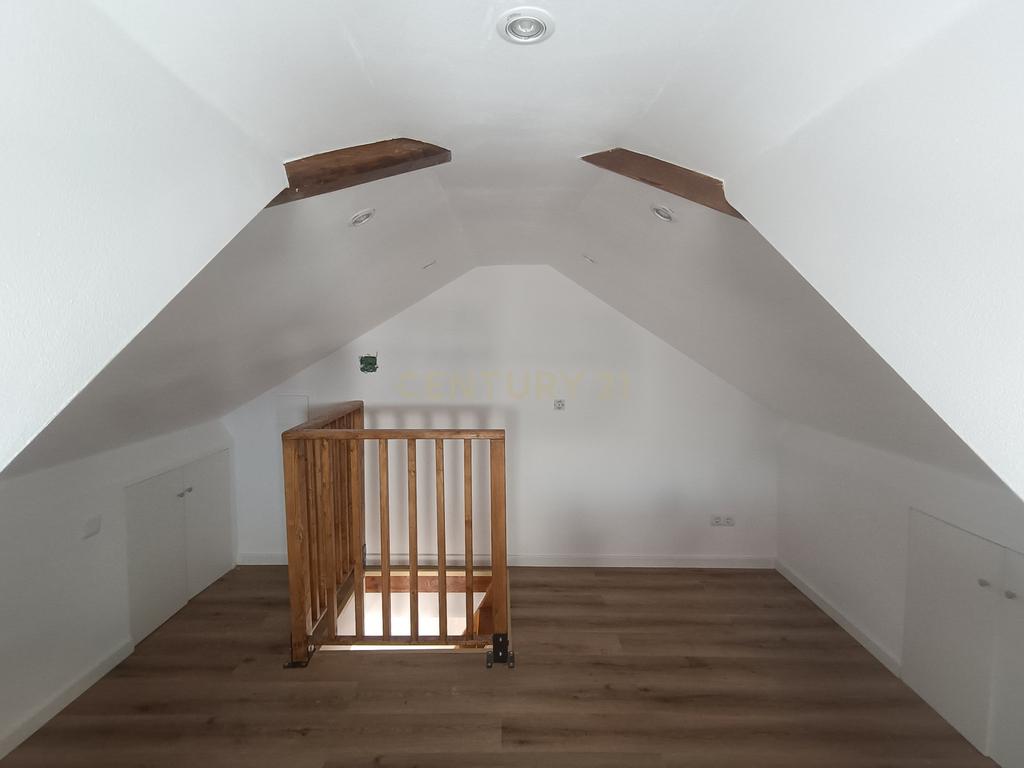 Prédio - Vila Irene - Sacavém - 12 Apartamentos - Image 25