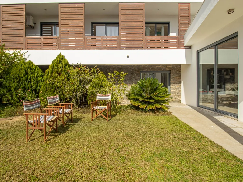 Moradia Isolada T4 291m2 em Lote de 1050 m2 em Mucifal, Colares, Sintra - Image 29