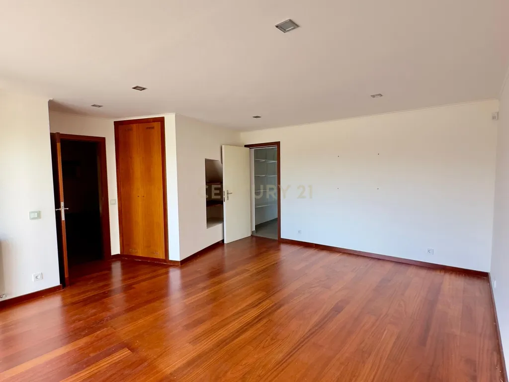 Moradia Independente T6 - Image 18