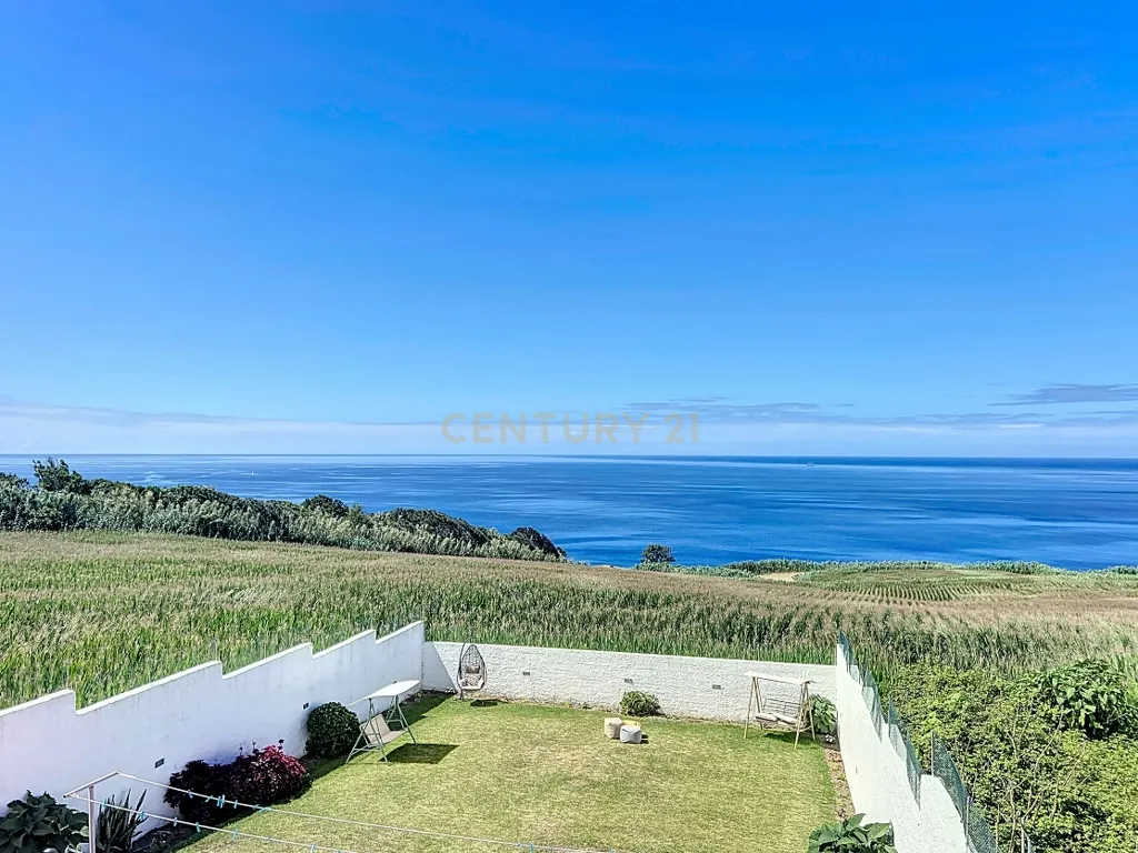 🏡 Moradia Única com Vista Mar — 3 Apartamentos | AL em Funcionamento | Feteiras, Ponta Delgada - Image 26