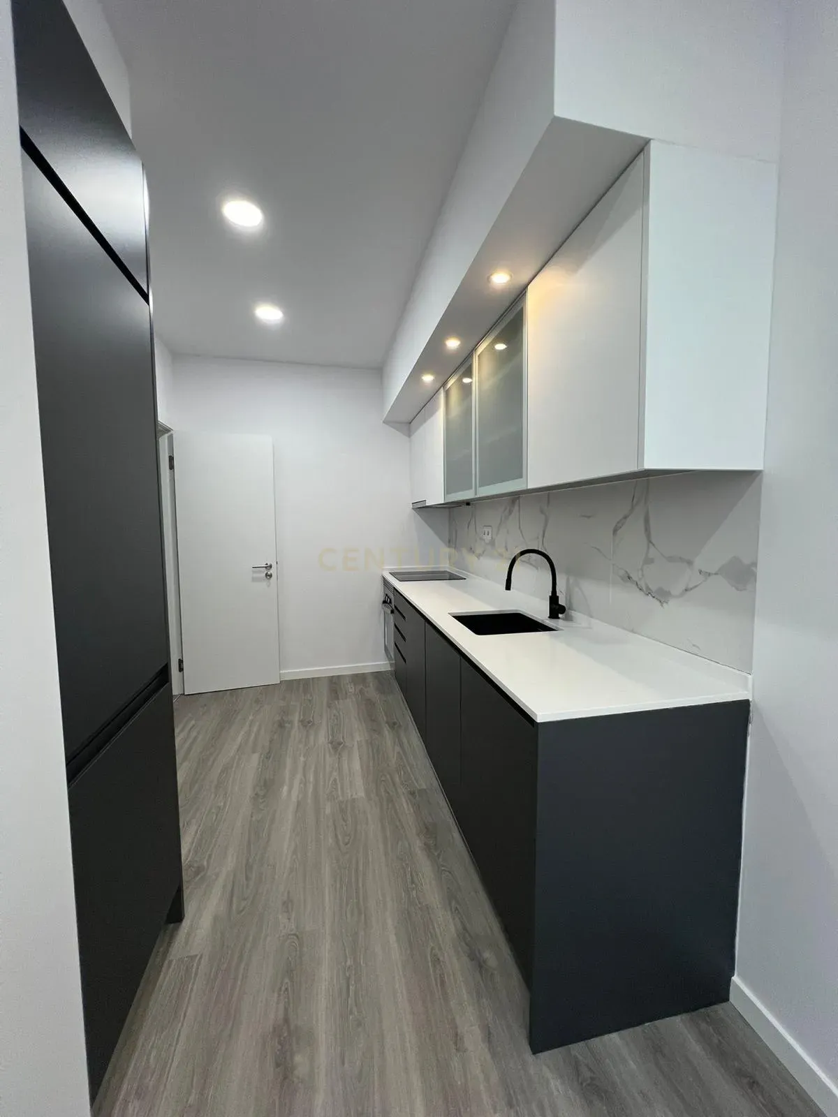 Apartamento T1 em Oeiras: Totalmente Renovado - Image 5