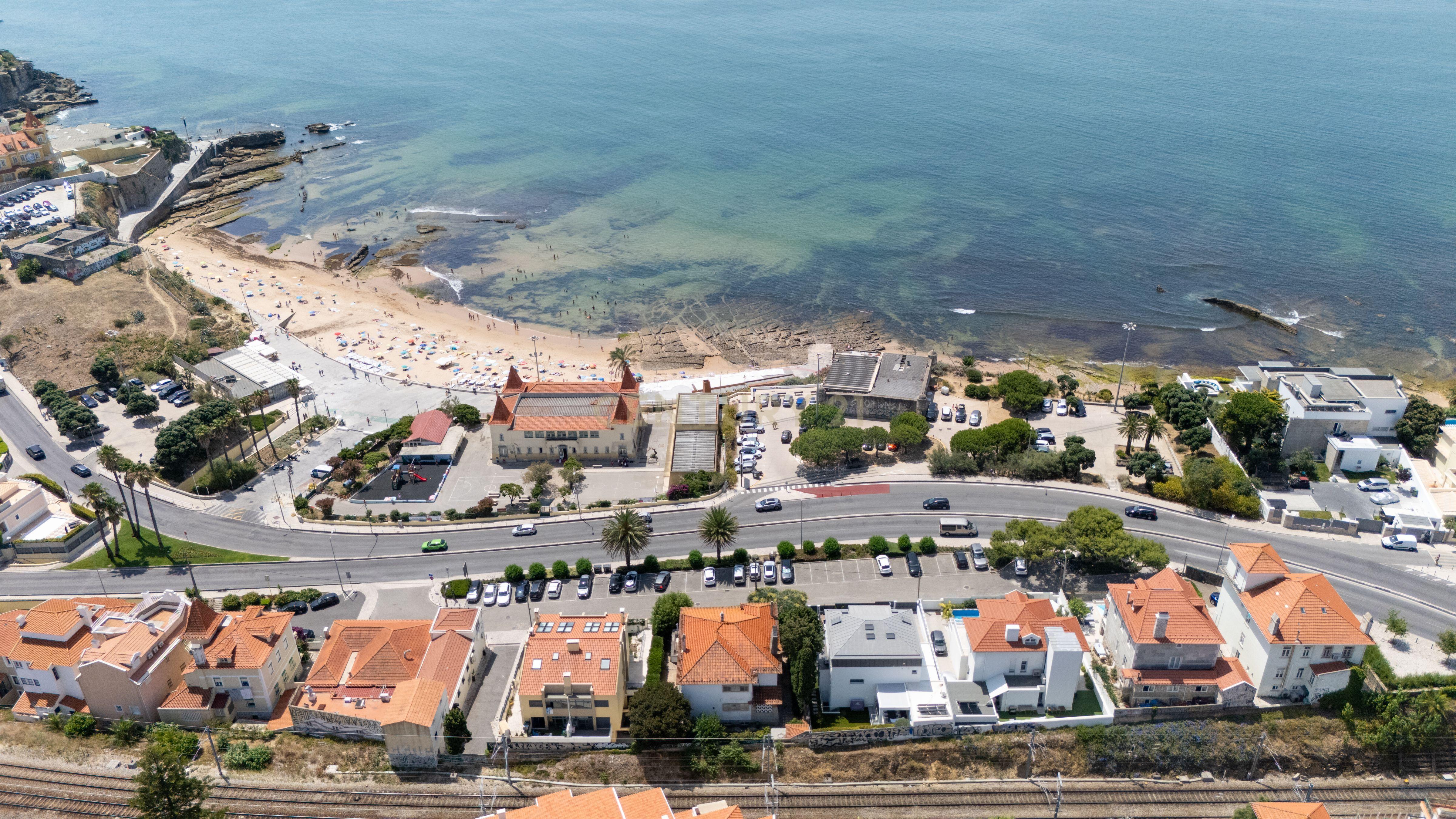 Fotografia 3 de Praia da Poça Villa | Estoril, Portugal