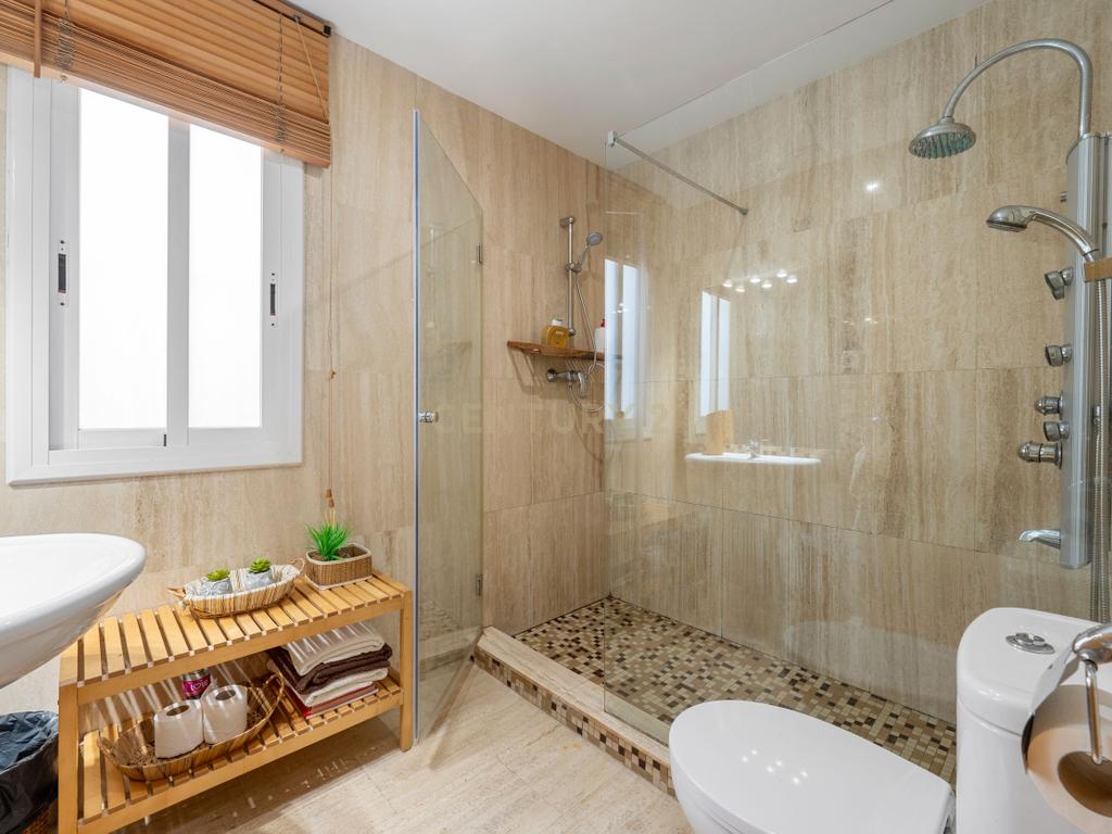 Moradia com apartamento anexo e piscina em “Els Pallaresos” - Image 30