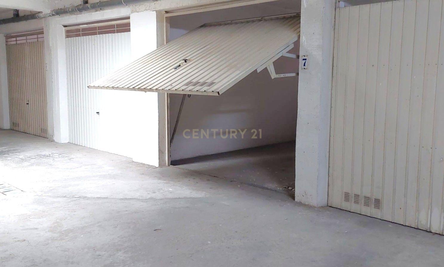 Fotografia 6 de Garagem em zona central, Ericeira - Mafra