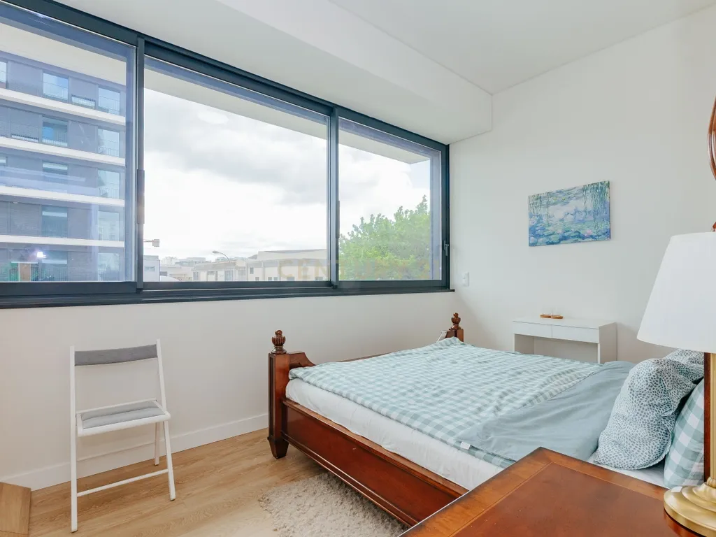 Apartamento T4 no VALRIO, Olivais - Image 11