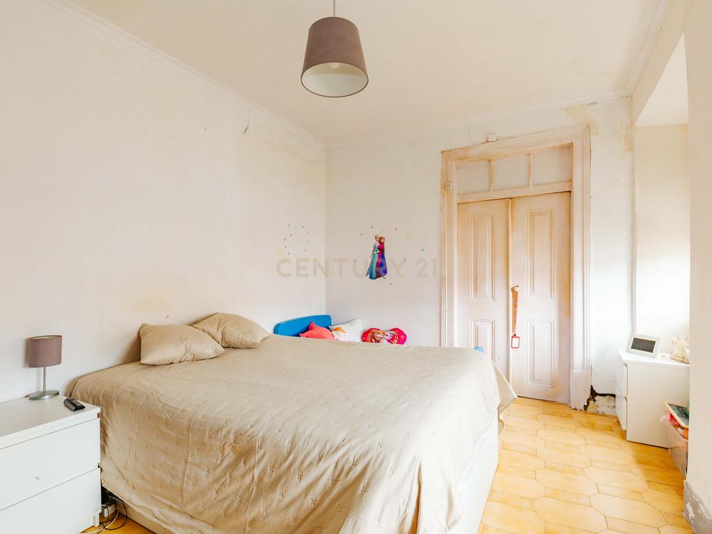 Apartamento T2 no centro Histórico Alcochete  - Image 7