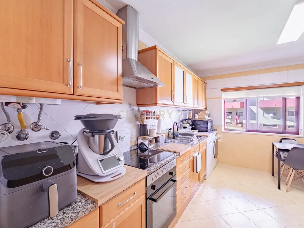 Apartamento T3 COLINAS DO SUL - Image 17