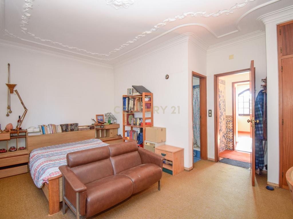 Moradia rústica T9 inserida num terreno com 7.500m2 em Pinhal Novo, Palmela - Image 25