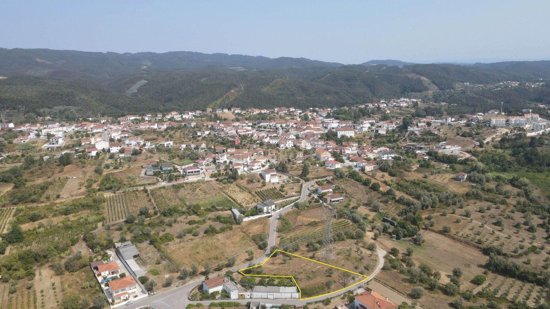 Fotografia 4 de Terreno para Construção | 1.520 m²