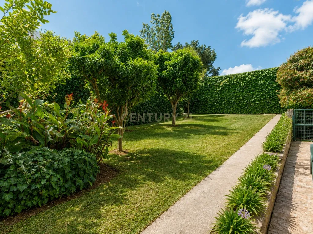 T6+1 em 1066 m2 de tranquilidade, para remodelar ou investir - Image 35
