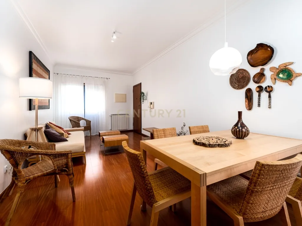 Apartamento T1 Central no centro Histórico da Vila Ericeira - Image 5