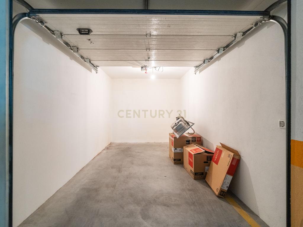 Apartamento T1 com garagem, Olivais, Coimbra - Image 17