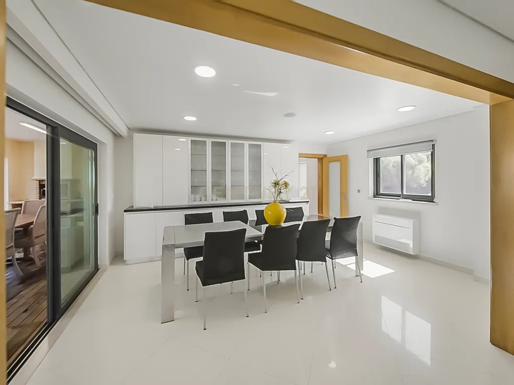 Moradia T5 em Soltróia, junto ao Soltróia Rio - Image 37
