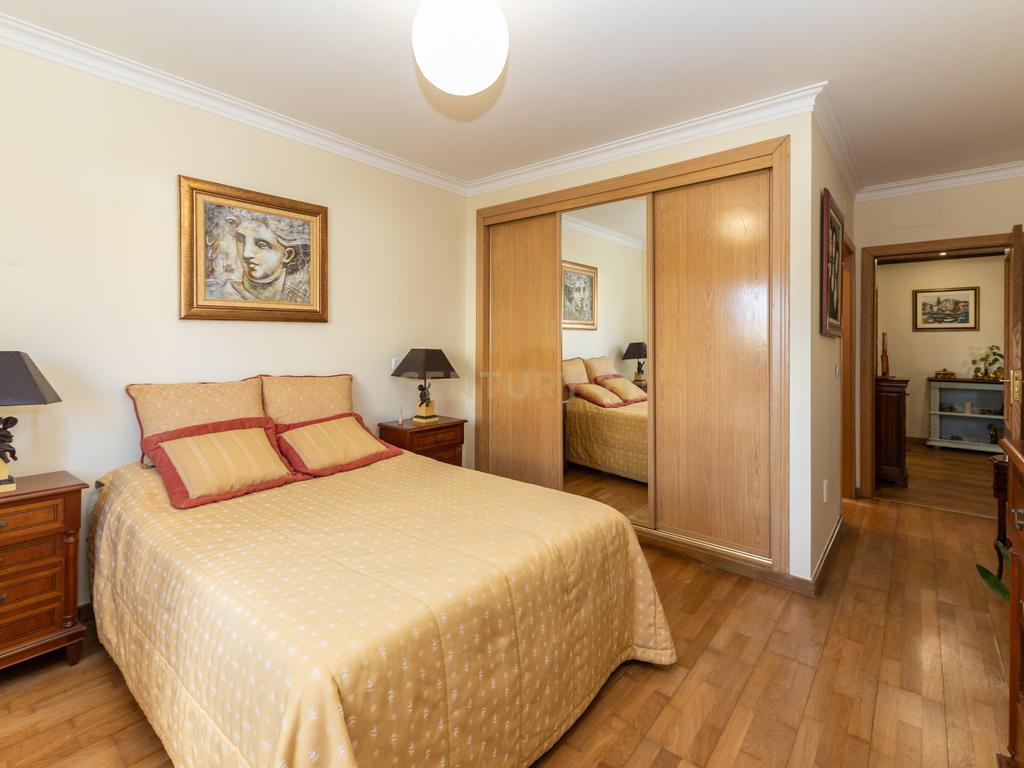 Moradia T3 no Condomínio Varandas do Golfe do Montado – Segurança, Conforto e Estilo de Vida Exclusivo - Image 39