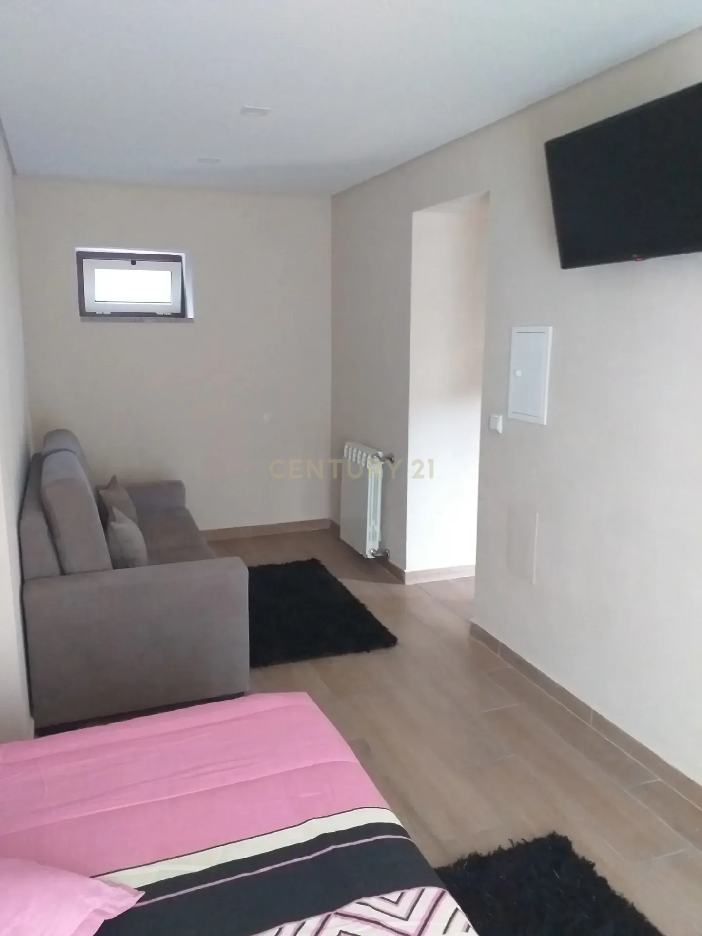Magnífica Casa com 3 Apartamentos na Vila do Gerês - Image 34