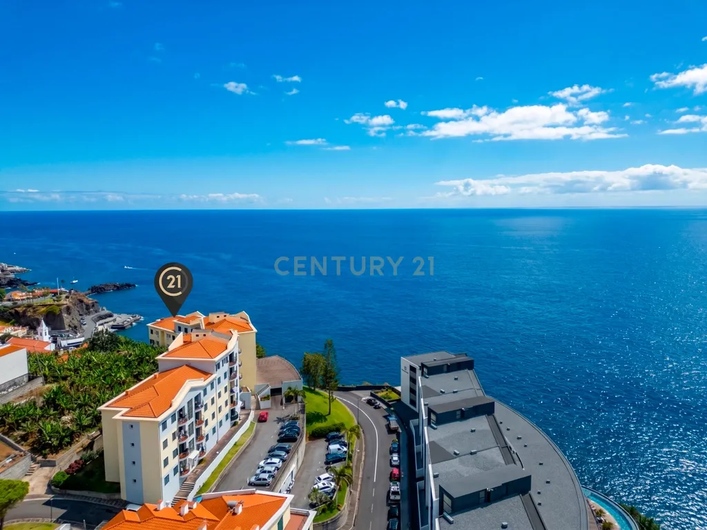 Apartamento T3 em Câmara de Lobos - Vista Mar Definitiva - Image 3