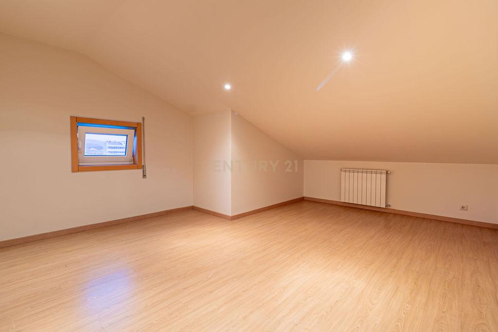 Duplex T3 em Bragança - Image 23