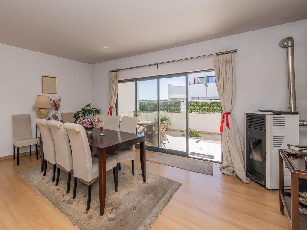 Moradia Moderna T4 em São Domingos de Rana, Cascais - Image 5