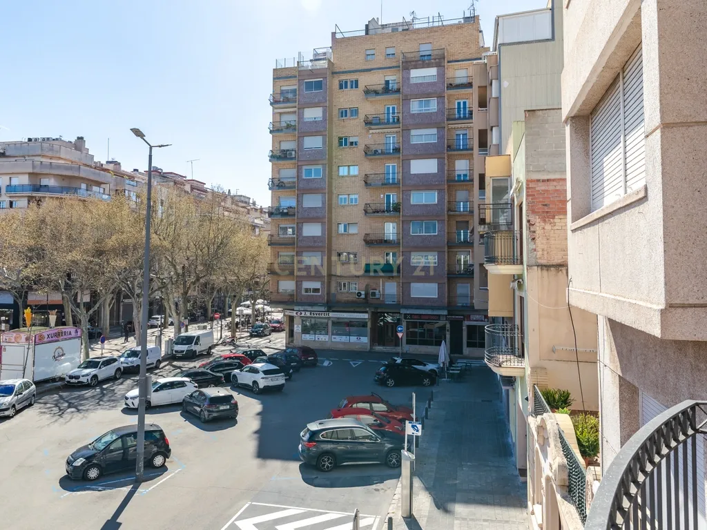 Apartamento amplo de 3 quartos no coração de Vendrell - Image 53