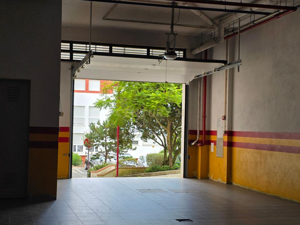 T2 com Box para arrendamento em Porto Salvo, Oeiras - Image 24