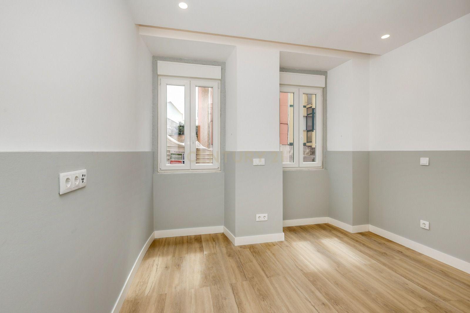 Fotografia 10 de Apartamento Renovado T2 em Campolide, Lisboa