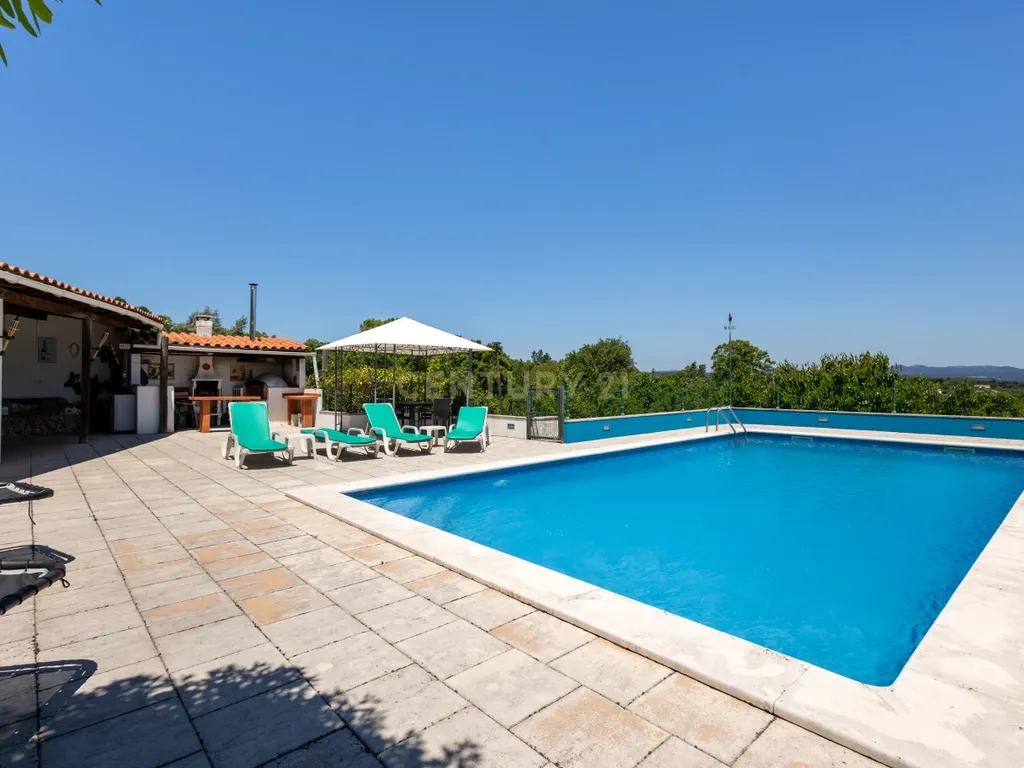 Quinta de 1ha vedada com piscina, jacuzzi, pomar e vista panorâmica em Olalhas, Tomar - Image 19