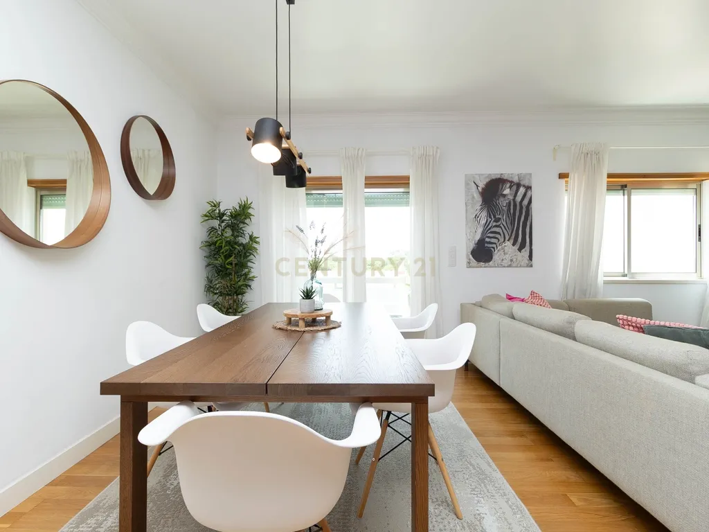 Apartamento Duplex T3 perto do mar na Caparica — Conforto, Elegância, Proximidade da Natureza e Estilo de Vida Descontraído - Image 41