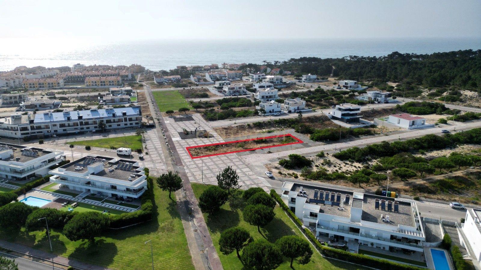 Land for sale in Alcobaça, Portugal — €340,000