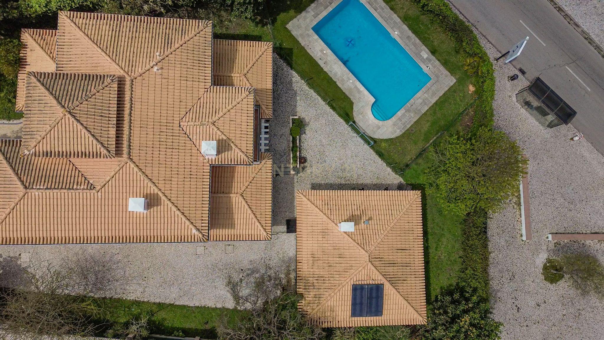Moradia T5 - Almada - Piscina - Garagem -  364 m² - Terreno 1.024 m² - Image 74