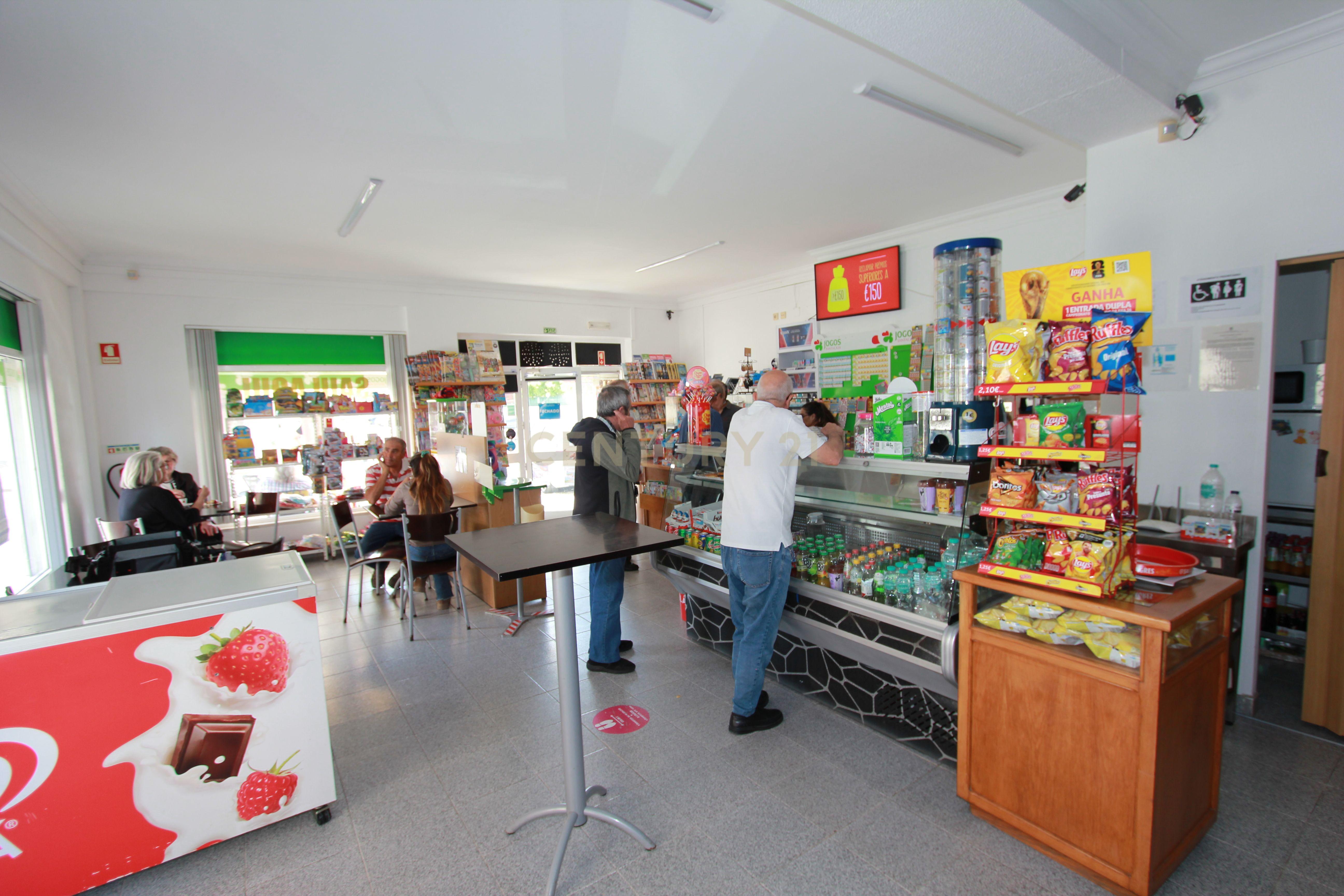 Fotografia 4 de Oportunidade de Investimento em Benavente – Papelaria, Café e Jogos Santa Casa em Funcionamento