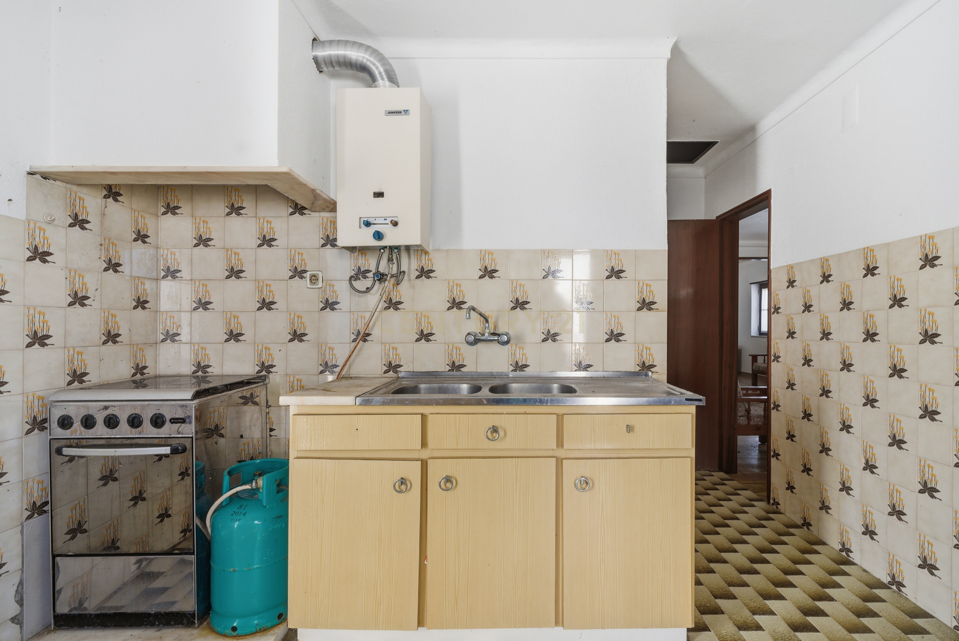 Fotografia 12 de Quinta em Bonabal com Moradia T3 + Armazém + Terreno com mais de 3 400m2