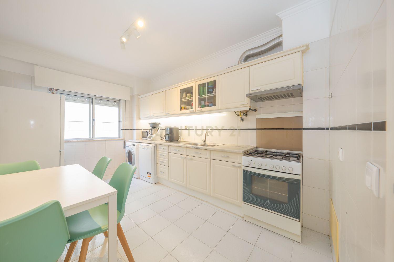 Fotografia 7 de Apartamento T2 nas Amoreiras/Bairro do Liceu, em Setúbal