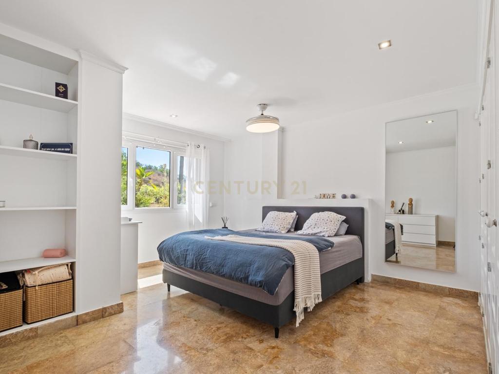 Apartamento espetacular para venda na Golden Mile - Lomas de Marbella Club - Image 14