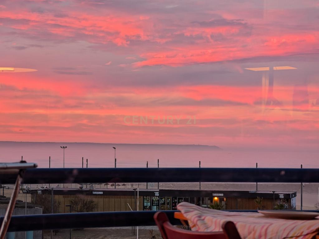 Apartamento T1  Renovado com Vista Panorâmica Costa da Caparica - Almada - Image 21